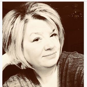 Meet your Posher, Monica